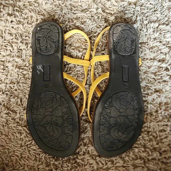 Womans Madeline yellow floral  sandal size 8 - Picture 5 of 10